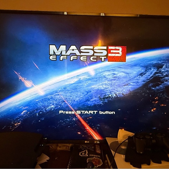 Mass Effect 3 - Sony PlayStation 3 PS3 Game - Picture 5 of 6
